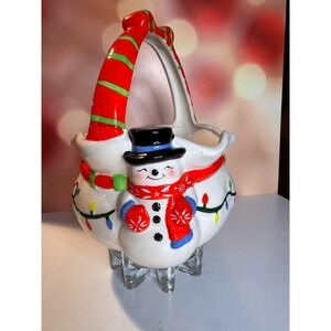 Temptations by Tara Snowman Holiday Basket‎